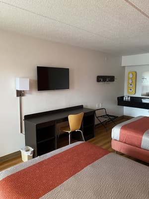 thumbnail: Interior detail