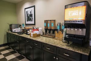 thumbnail: Breakfast area