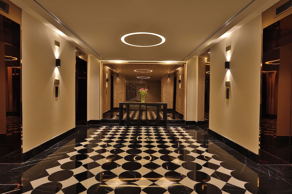 Elevator