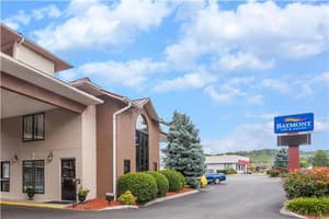 thumbnail: On-Site,Outdoor/Exterior,Exterior View of Building