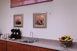 thumbnail: Breakfast area