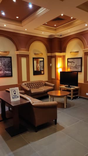 thumbnail: Lobby lounge