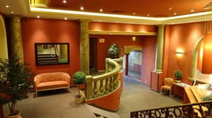 thumbnail: Interior entrance