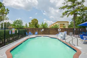 thumbnail: Outdoor pool