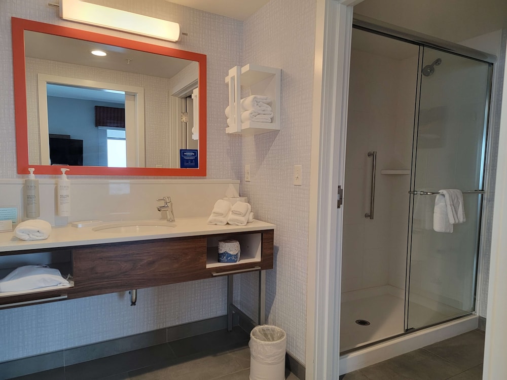 Bathroom shower