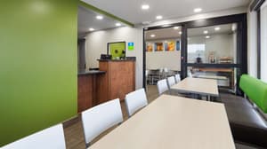 thumbnail: Breakfast area