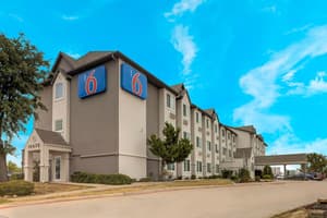 Motel 6 Fort Worth, TX - Burleson