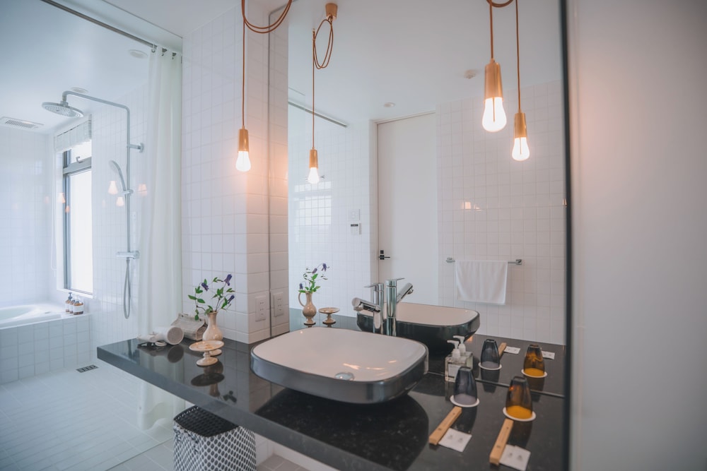 Bathroom sink