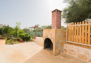 thumbnail: BBQ/picnic area