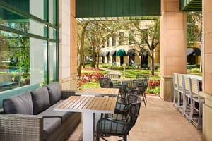 thumbnail: Bar (on property)