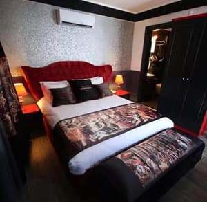 thumbnail: Room
