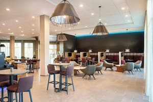 thumbnail: Restaurant