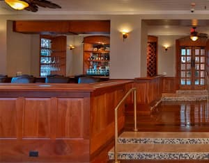 thumbnail: Bar (on property)