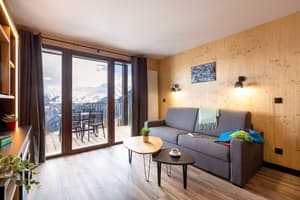 thumbnail: Living room