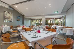 thumbnail: Restaurant