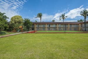 thumbnail: Tennis court