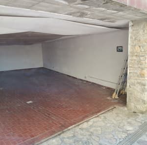 thumbnail: Parking