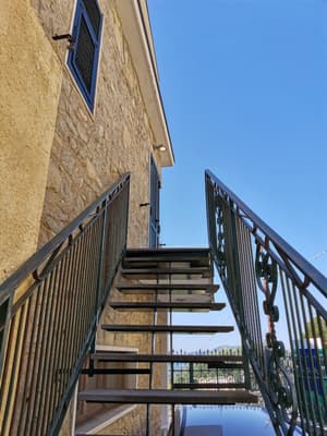 thumbnail: Property entrance