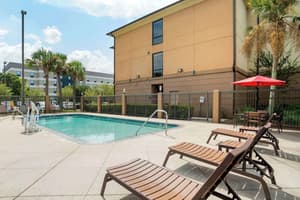 thumbnail: Outdoor pool