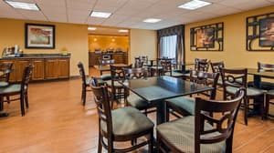 thumbnail: Breakfast area