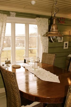 thumbnail: Interior