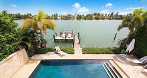 thumbnail: Outdoor pool