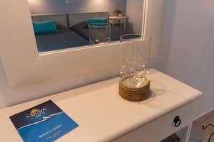 thumbnail: Room amenity
