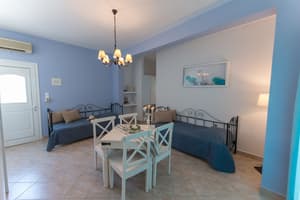 thumbnail: In-room dining