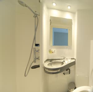 thumbnail: Bathroom shower