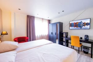 thumbnail: Room