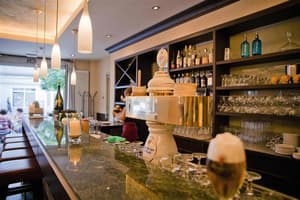 thumbnail: Bar