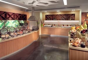 thumbnail: Restaurant