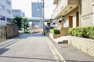 thumbnail: Exterior detail