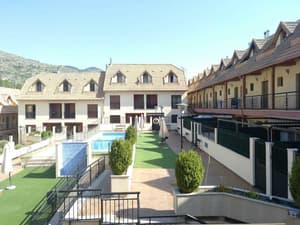 thumbnail: Courtyard
