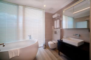 thumbnail: Bathroom