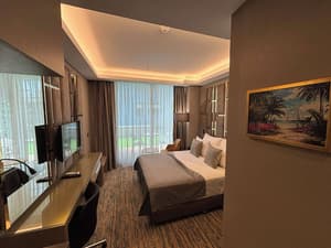 thumbnail: Room