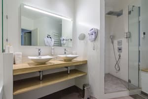 thumbnail: Bathroom