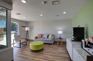 thumbnail: Lobby
