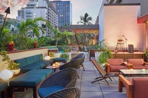 thumbnail: Bar (on property)