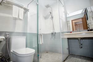 thumbnail: Bathroom