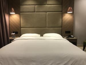 thumbnail: Room