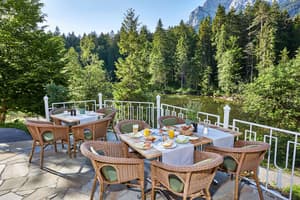 thumbnail: Breakfast area