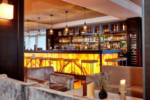 thumbnail: Bar (on property)