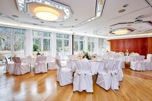 thumbnail: Banquet hall