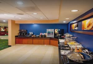 thumbnail: Dining