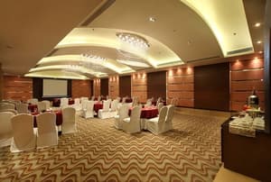 thumbnail: Banquet hall