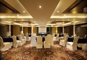 thumbnail: Banquet hall