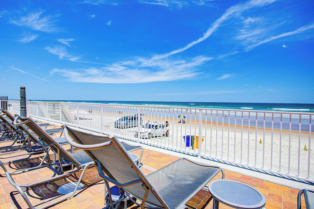Sundeck