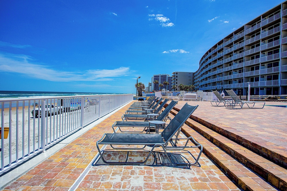 Sundeck