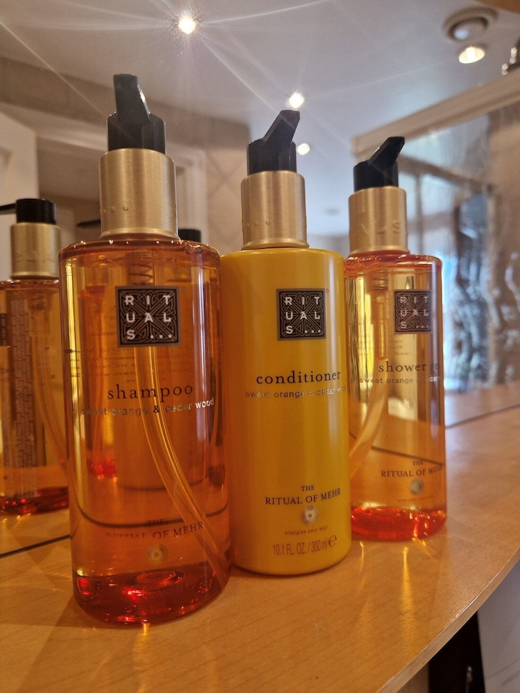 Bathroom amenities